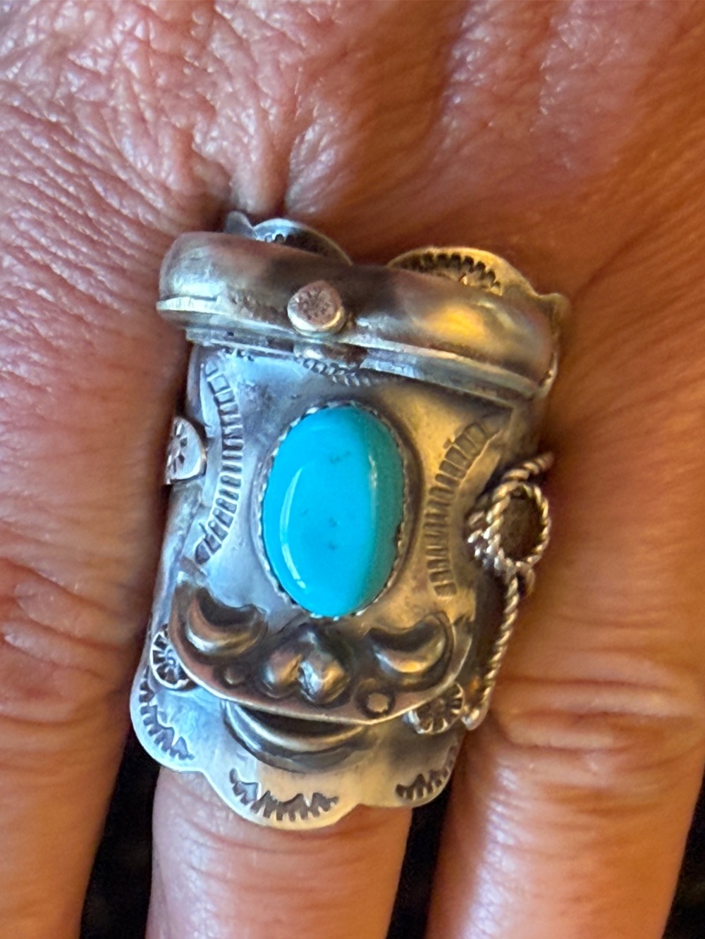 Tim Yazzie Sterling Silver Turquoise Statement Saddle Ring - Bright Blue - Picture 4 of 9
